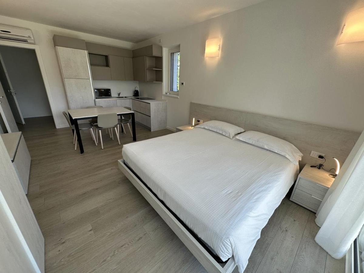 Resort Le Vele Suites And Apartments Domaso Exterior foto